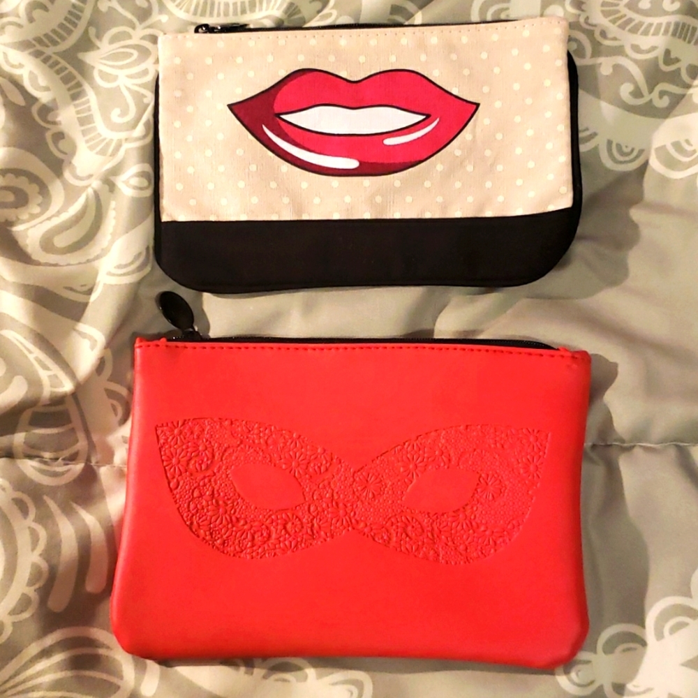 Cosmetic bags